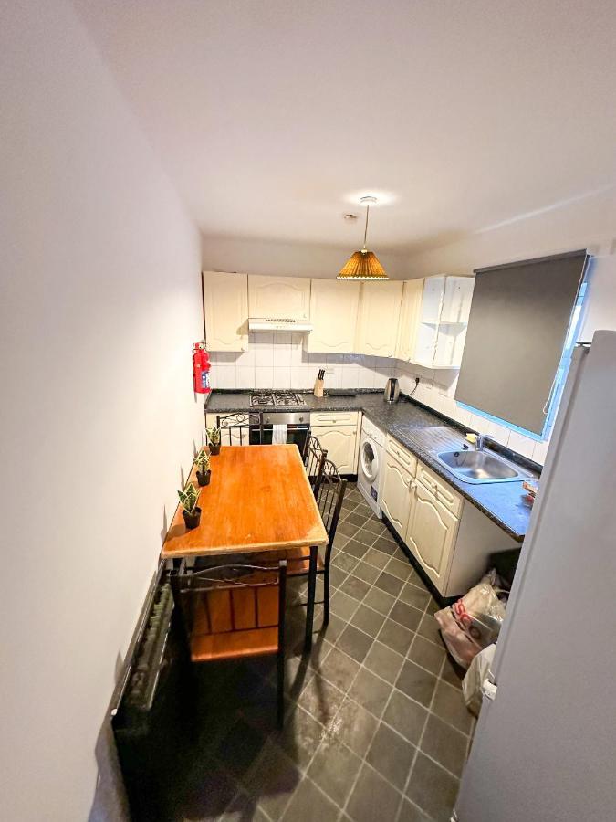 210 Coldharbour Lane Apartment London Exterior photo